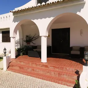 Alojamento de Acomodação e Pequeno-almoço Alcaide